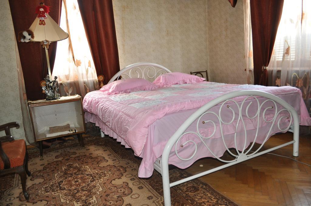 Guest House Cico Telavi Luaran gambar