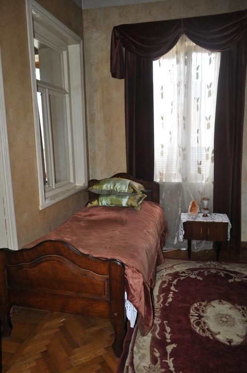 Guest House Cico Telavi Luaran gambar